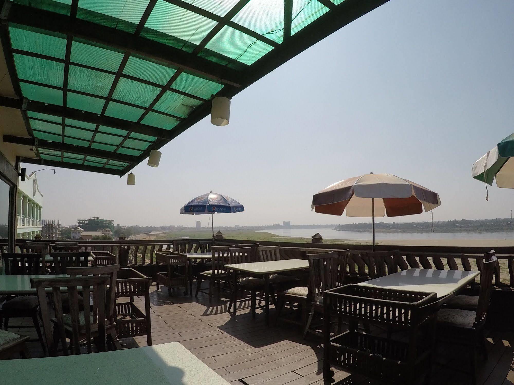 Sengtawan Riverside Hotel Vientiane Eksteriør bilde