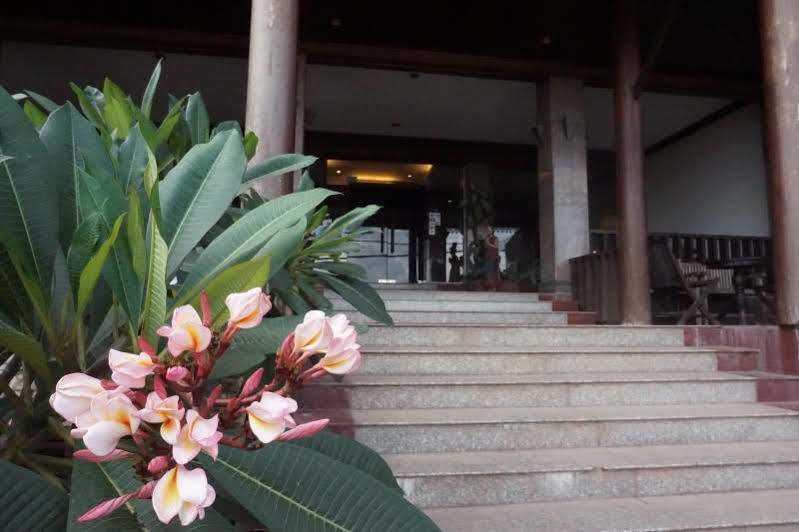 Sengtawan Riverside Hotel Vientiane Eksteriør bilde